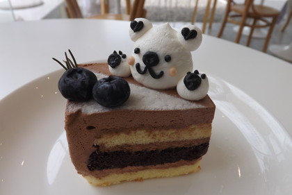 「チャームベーカリー」のダーク・チョコレート・ムース・ケーキ